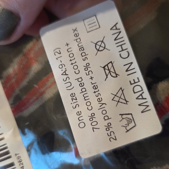 If You Can Read This Bring me some bacon socks - Picture 3 of 3